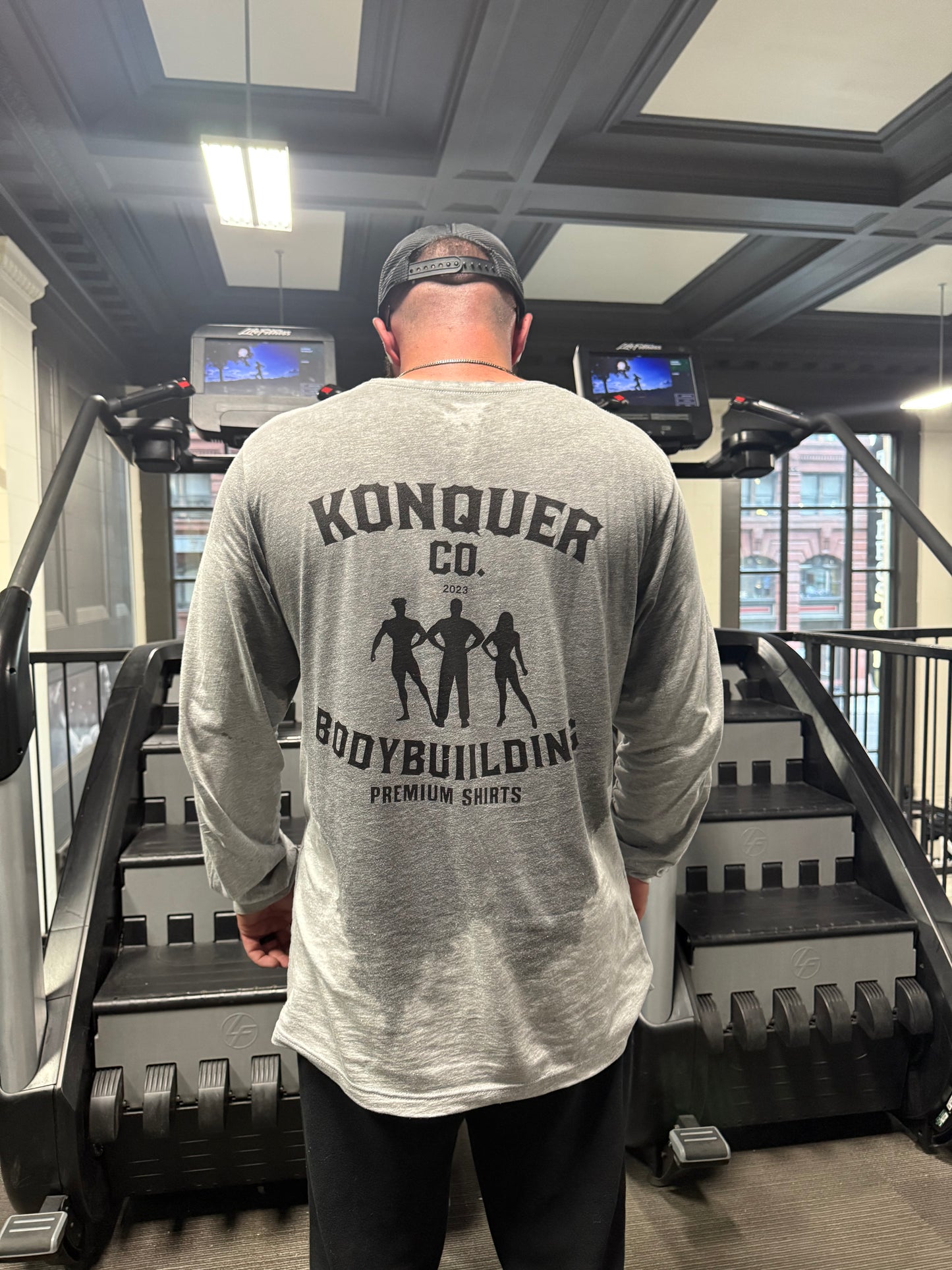 KONQUER CO Bodybuilding Long Sleeve
